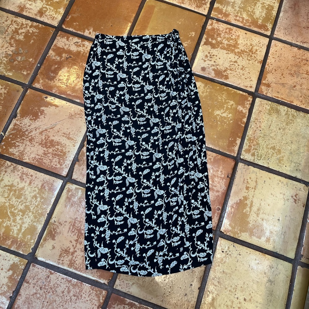 New York & Company Skirt